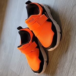 Fila sneakers toddler size 8.5